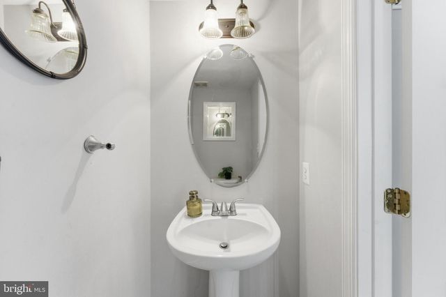 24612 NETTLE MILL SQ, Aldie, VA 20105