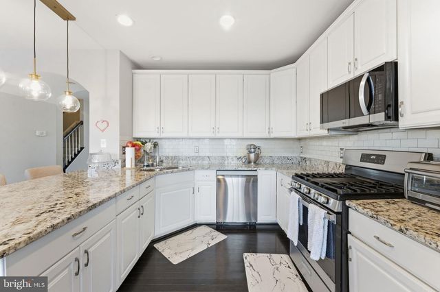 24612 NETTLE MILL SQ, Aldie, VA 20105