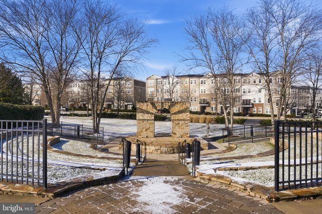 24612 NETTLE MILL SQ, Aldie, VA 20105