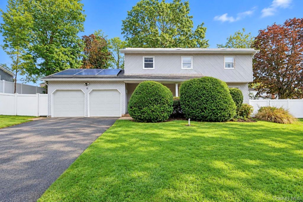 38 Waterford Drive, Wheatley Heights, NY 11798 — exterior