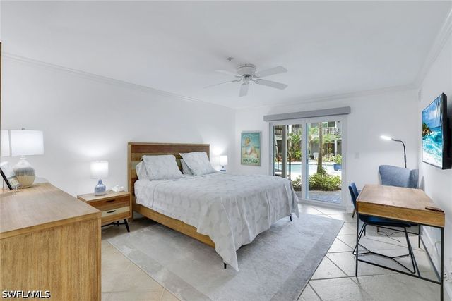 376 3rd ST S 102, Naples, FL 34102