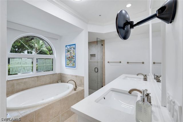 376 3rd ST S 102, Naples, FL 34102