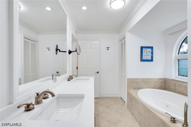 376 3rd ST S 102, Naples, FL 34102