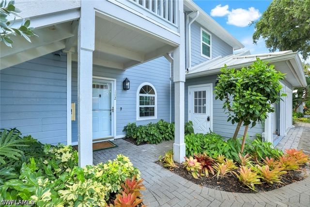 376 3rd ST S 102, Naples, FL 34102
