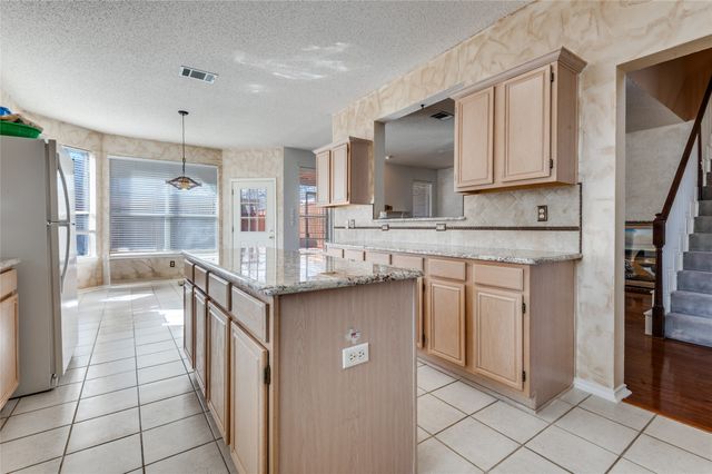 2079 Sunset Lane, Lewisville, TX 75067