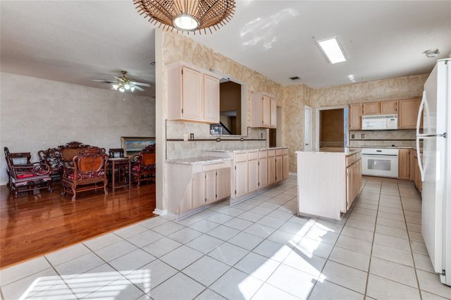 2079 Sunset Lane, Lewisville, TX 75067