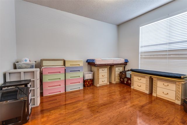 2079 Sunset Lane, Lewisville, TX 75067