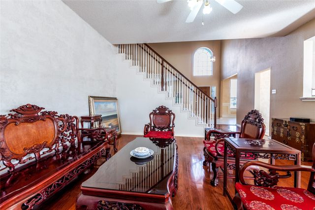 2079 Sunset Lane, Lewisville, TX 75067