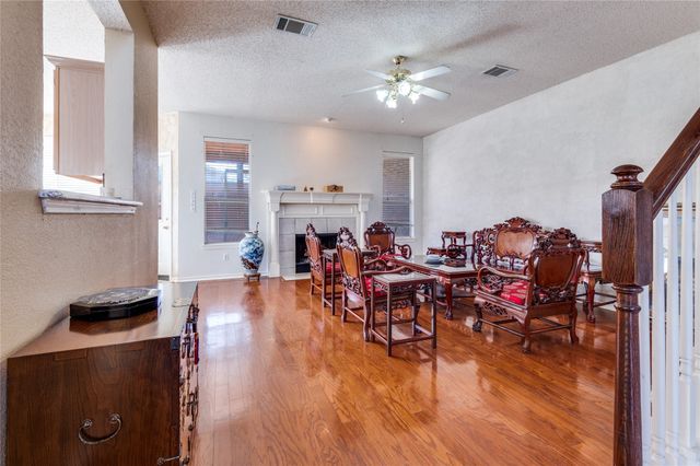 2079 Sunset Lane, Lewisville, TX 75067