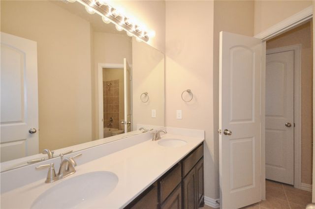 118 Eagle Feather, Waxahachie, TX 75165