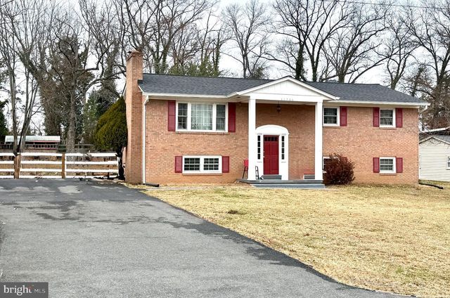 14204 SAINT CLAIR DR, Gainesville, VA 20155