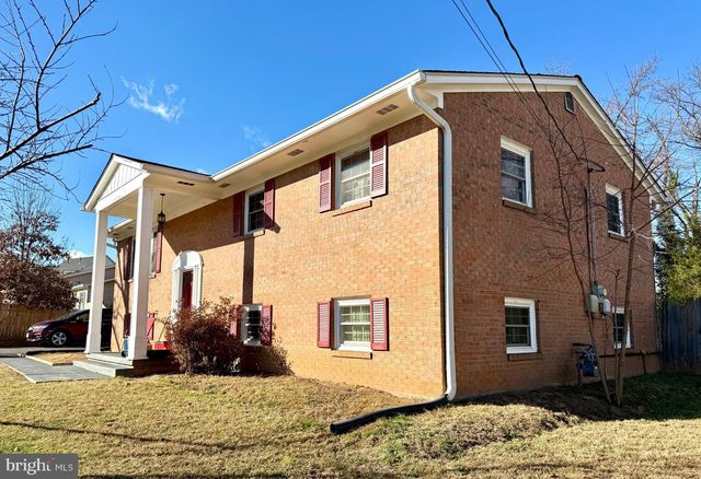 14204 SAINT CLAIR DR, Gainesville, VA 20155