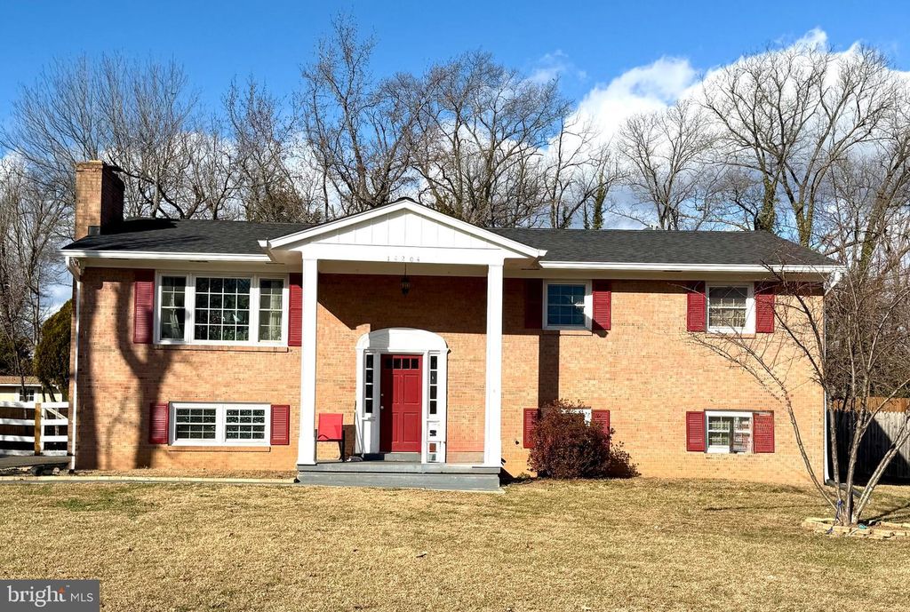 14204 SAINT CLAIR DR, Gainesville, VA 20155