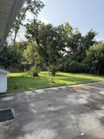 5104 Singing Hills Dr, Antioch, TN 37013