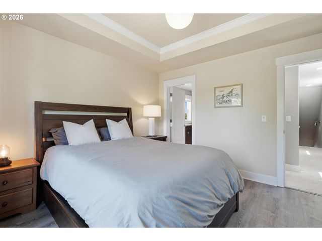 9578 N BURR Ave, Portland, OR 97203