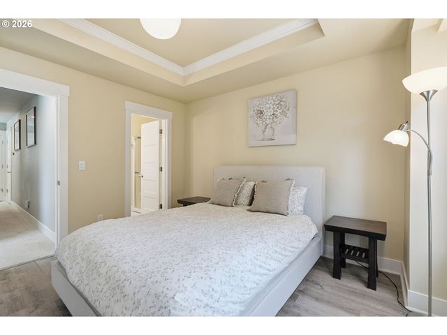 9578 N BURR Ave, Portland, OR 97203