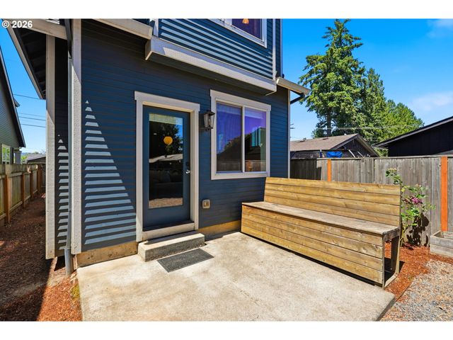 9578 N BURR Ave, Portland, OR 97203