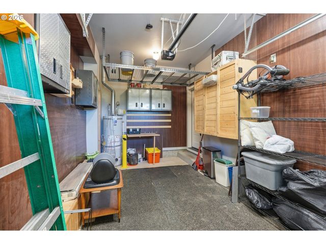 9578 N BURR Ave, Portland, OR 97203