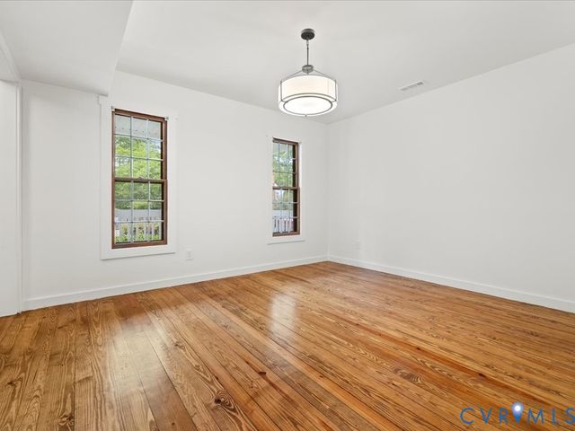 2321 Crowncrest Dr, Henrico, VA 23233