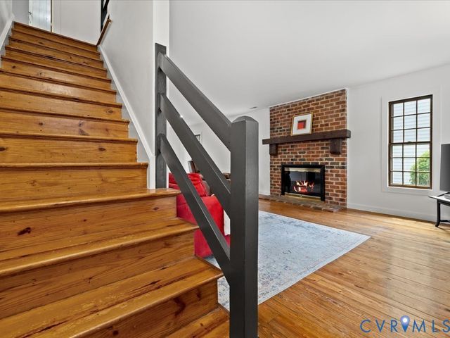 2321 Crowncrest Dr, Henrico, VA 23233