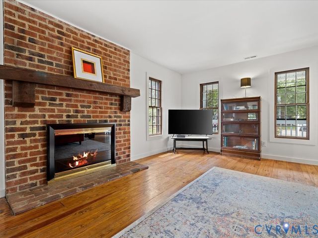 2321 Crowncrest Dr, Henrico, VA 23233