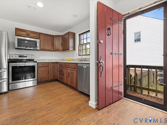 2321 Crowncrest Dr, Henrico, VA 23233