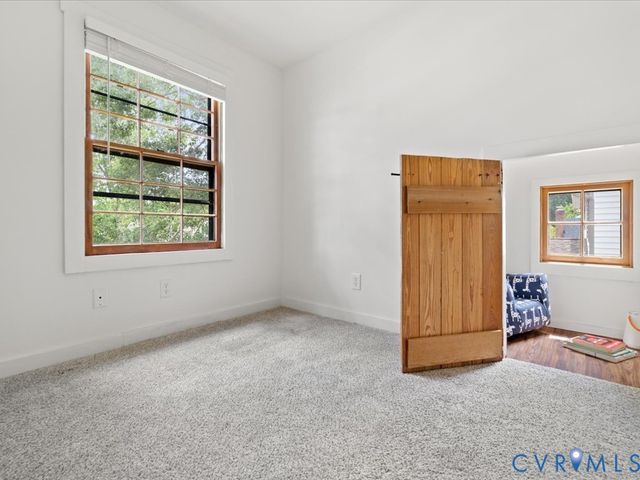2321 Crowncrest Dr, Henrico, VA 23233