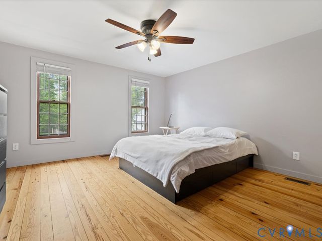 2321 Crowncrest Dr, Henrico, VA 23233