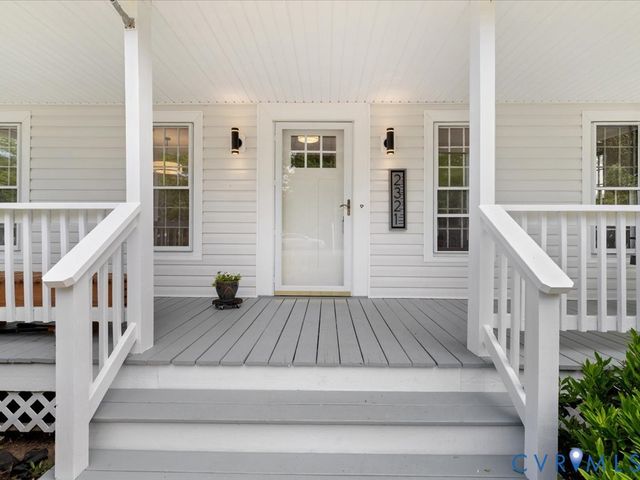 2321 Crowncrest Dr, Henrico, VA 23233