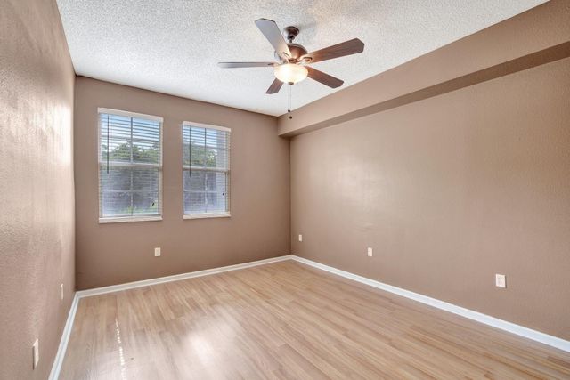 533 NE 3rd Avenue 208, Fort Lauderdale, FL 33301