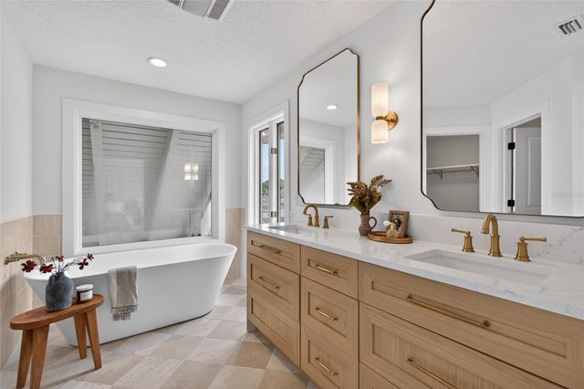 7 CHINOOK COURT, Palm Coast, FL 32137