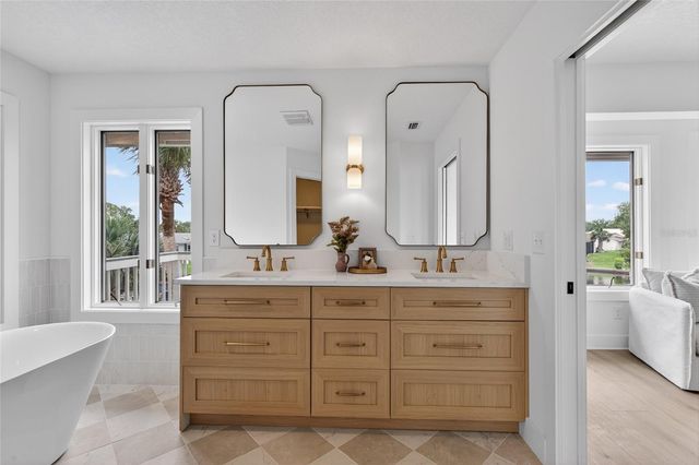 7 CHINOOK COURT, Palm Coast, FL 32137