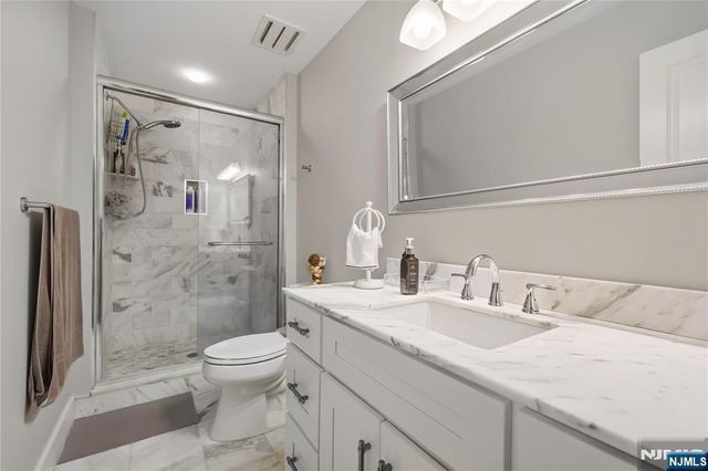 18 Holiday Court, River Vale, NJ 07675