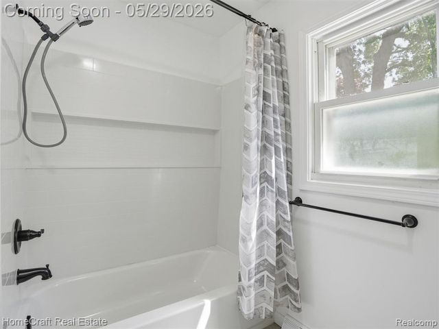 31245 Beverly Road, Romulus, MI 48174