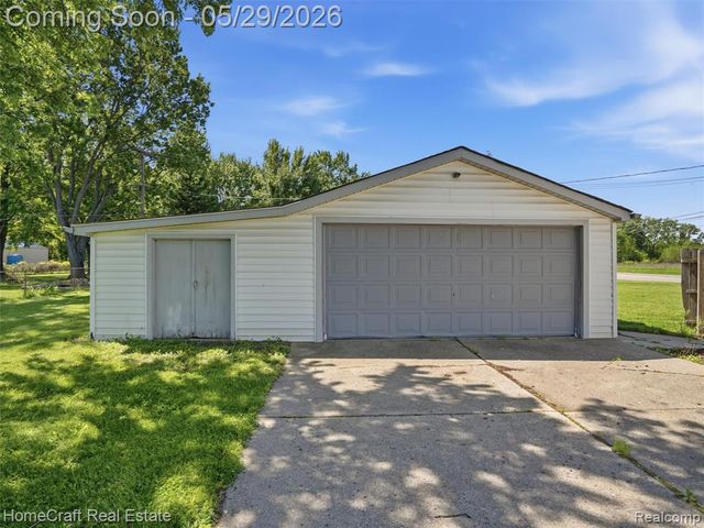 31245 Beverly Road, Romulus, MI 48174