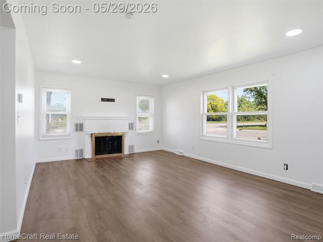 31245 Beverly Road, Romulus, MI 48174