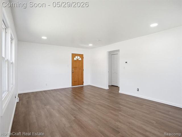 31245 Beverly Road, Romulus, MI 48174