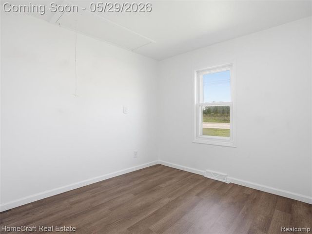 31245 Beverly Road, Romulus, MI 48174