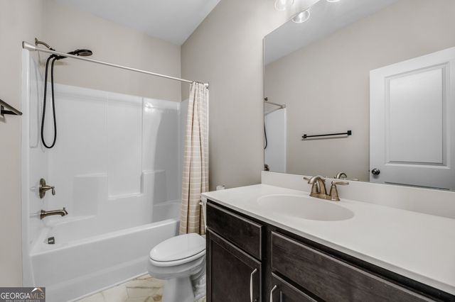 2893 Royal Heights Drive, Atlanta, GA 30318