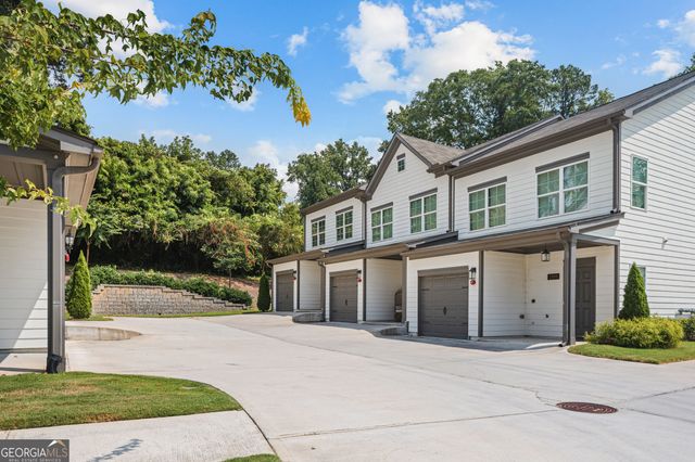 2893 Royal Heights Drive, Atlanta, GA 30318