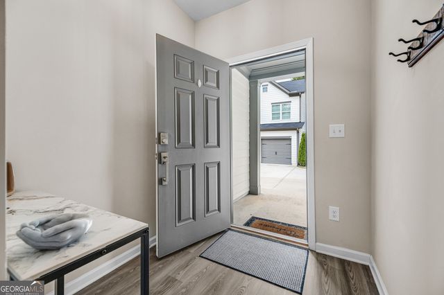 2893 Royal Heights Drive, Atlanta, GA 30318