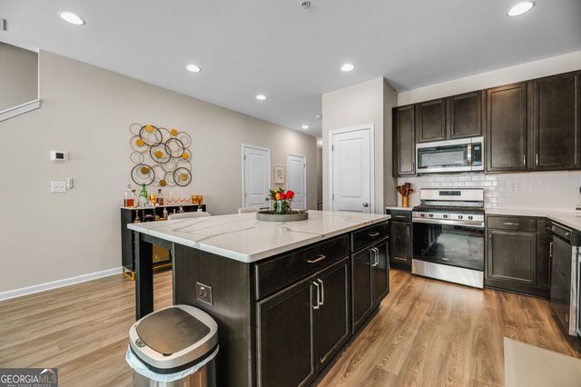2893 Royal Heights Drive, Atlanta, GA 30318