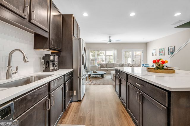 2893 Royal Heights Drive, Atlanta, GA 30318