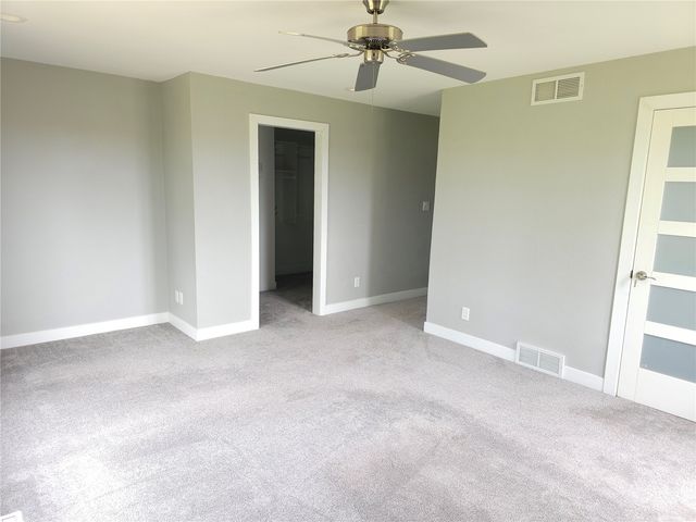 1212 Dubuque Road, Marion, IA 52302