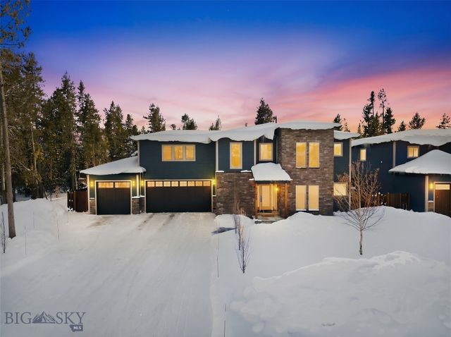 528 Gallatin Avenue, West Yellowstone, MT 59758