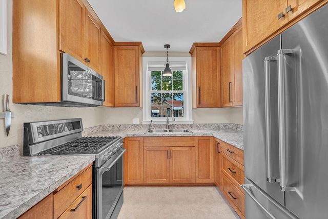 2848 Geneva STREET, Racine, WI 53402