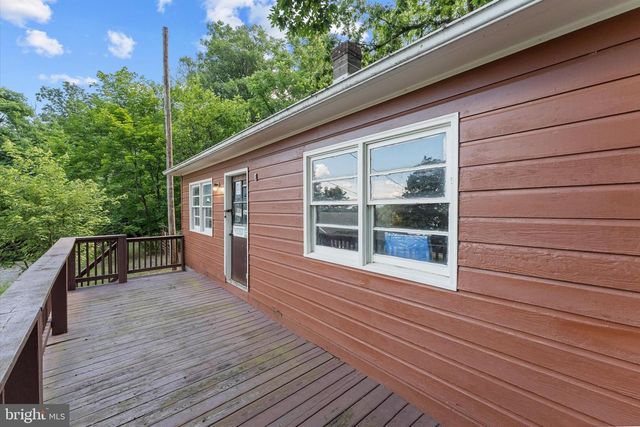 202 CEDAR GROVE RD, Winchester, VA 22603