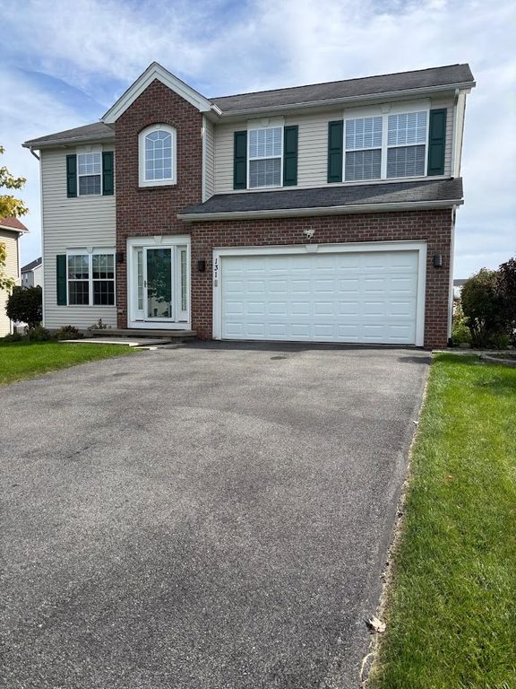 131 Chesapeake, Henrietta, NY 14586