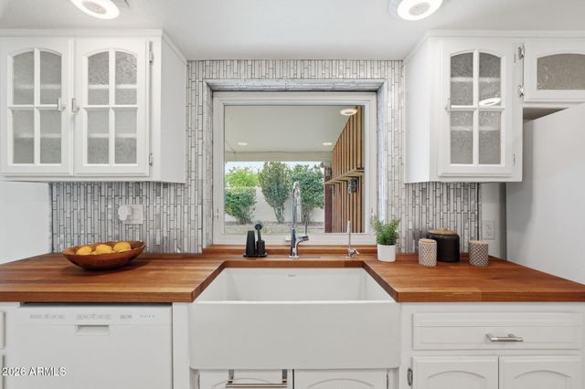 1859 E YALE Drive, Tempe, AZ 85283