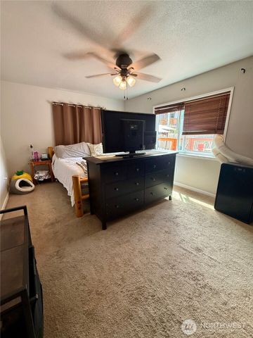 4624 E B Street, Tacoma, WA 98404